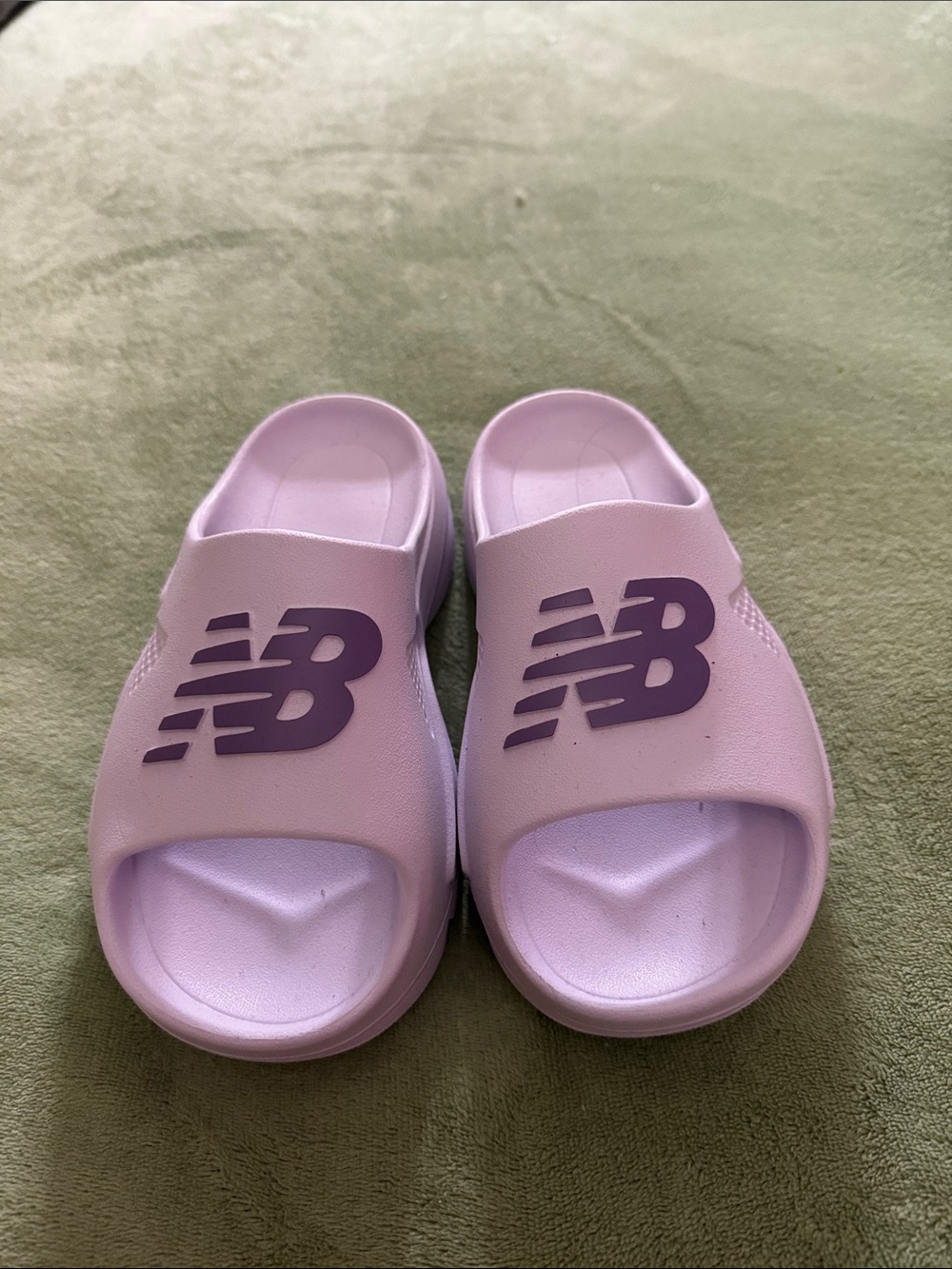 New Balance Kids Lavender Slide Sandals with Purple Logo